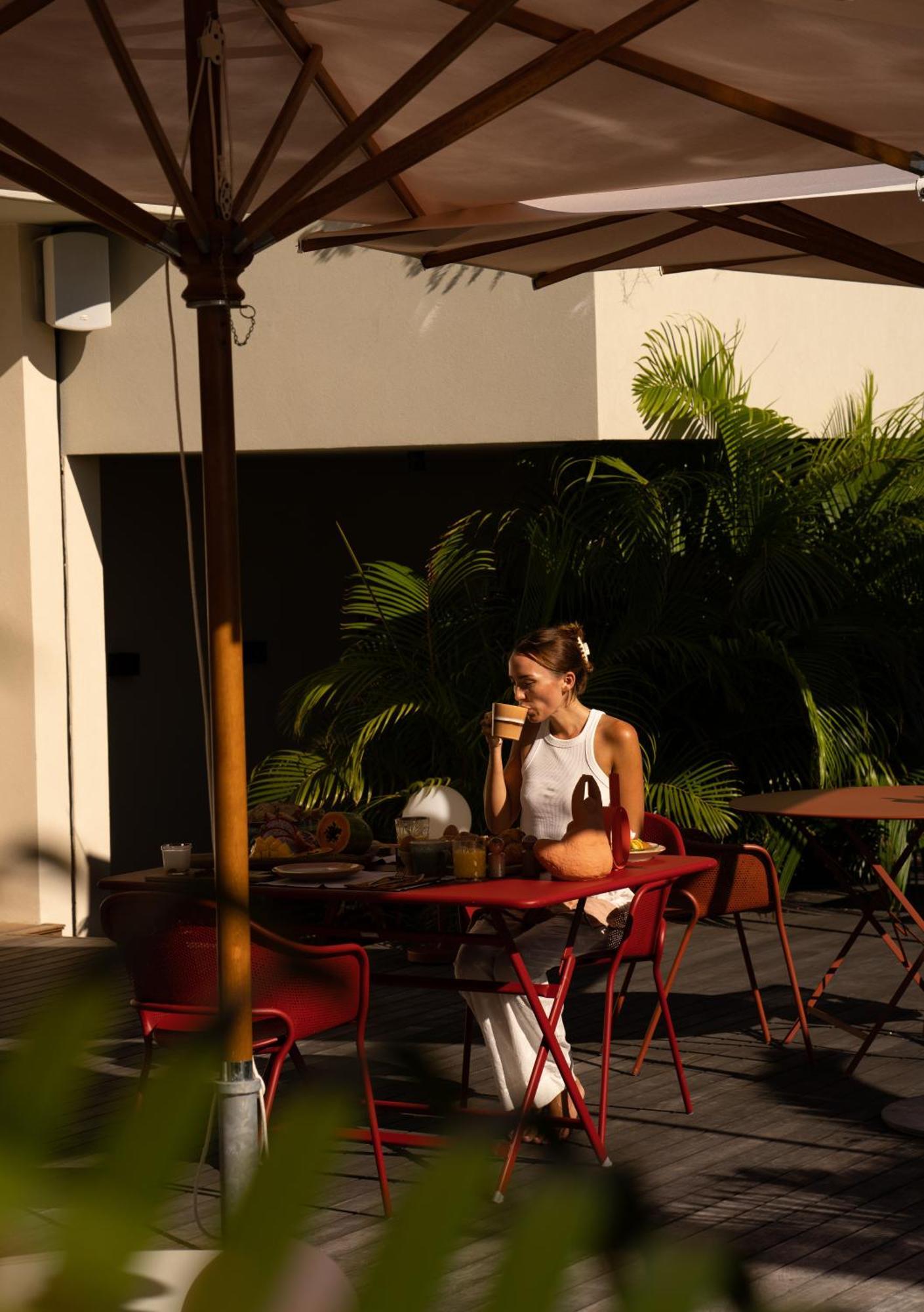 Le Martin Boutique Hotel Куль-де-Сак Экстерьер фото